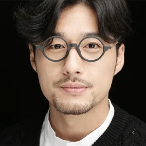 Circular Retro Clear-Lens Eyeglass Frame for Men and Women