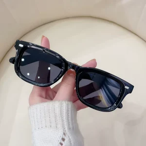 Daily Lightweight Simple Sunglasses Charming Face Framing Sunglasses Multi Color Option Trendy Sunglasses