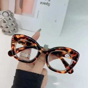Danleiyuan Ins Fashion Foldaway Cat Eye Presbyopic Reading Glasses with Clear Lenses Blue Frame Dopter +350