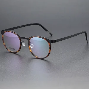 Factory Titanium Optical Eyeglass Frame, Retro Lightweight Design for Men and Women