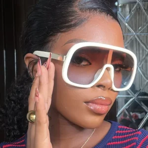 Fashion One piece Large Frame Sunglasses for Women High end Sun Protection Sunglasses Personality Versatile Sunglasses KD 3243