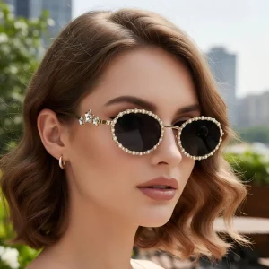 Fashionable Korean style Oval Frame Diamond Embellished Sunglasses UV400 Protection Versatile Street Style Trendy Eyewear for