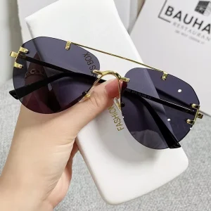 Hot Selling Sunglasses Sunscreen Fashion Sunglasses UV Protection Women Sunglasses Shade