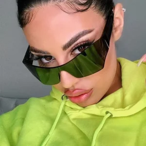 Lightweight Face-Shaping Sunglasses