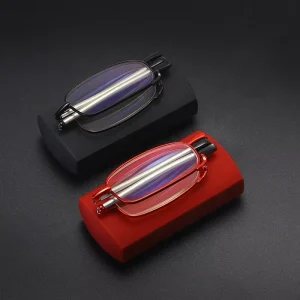Lightweight Foldaway Reading Glasses Keychain Anti Blue Light Compact Presbyopic Glasses for Unisex Use