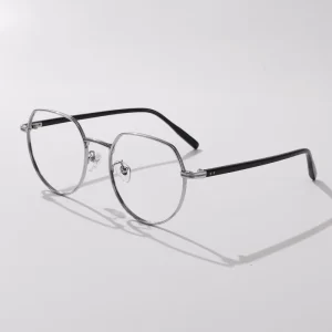 Luxury Men’s Titanium Eyewear Oval Glasses with Striped Pattern Elegant Optics Styleframes for Eye Glasses
