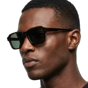 Luxury Sunglasses Shades for Fashion Enthusiasts UV Protection Eyewear for Daily Commute Party Vacation