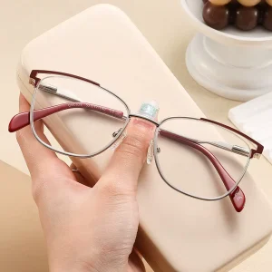 Metal Cat Eye Reading Glasses Women ISO9001 Certified Ideal for Professional Settings Like Meeting Clean Distraction free Look