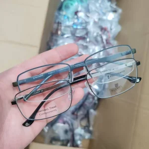 Metal Optical Eyeglasses Frames Lightweight Unisex Daily Wear