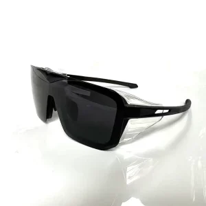 Multifunctional Polarized Flippable Sunglasses Compatible with Prescription Lenses