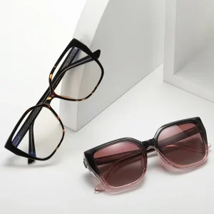 Nearsighted Blue Light Filter Polarized Clip-On Eyeglasses Clear Square Lenses Anti-Glare Myopia Eyewear
