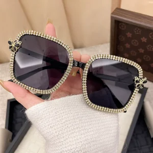 New Trendy Vintage Rimless New Arrival UV400 Diamond Sunglasses Big Frame Oversized Square Bling Diamond