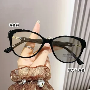 Photochromic Blue Light Blocking Unisex Cat Eye Glasses For Nearsighted People Prescription Designed To Slim Face Tinted Lenses
