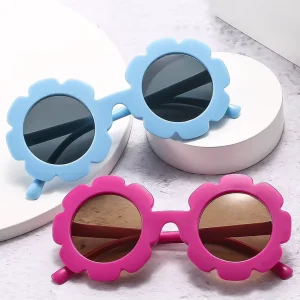 Plastic Outdoor Sunglasses with Flower-Shaped Frames