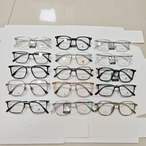 Promotional Sale Titanium Full Rim Lightweight Optical High end Italy Designs Mixed Assorted Style Trendy Daily Wear Eyeglasses