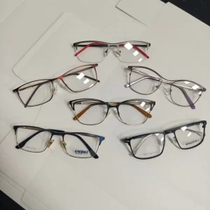 Retro Metal Optical Frames Stock Clearance Mixed Trendy Durable Lightweight Unisex Stylish Daily Wear Eyeglasses Frame Eyewear