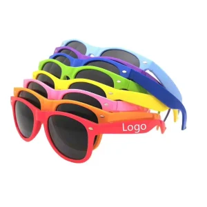 Retro Trendy Sunglasses Fashionable Tea Colored Plastic Frame Colorful and Stylish
