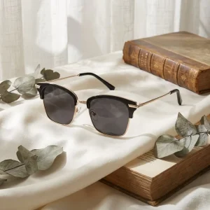 Retro Unisex Square Sunglasses with TR Frame and UV400 Protection