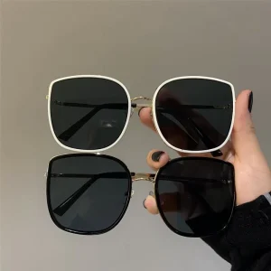 Retro White Metal Large-Frame UV400 Sunglasses Unisex
