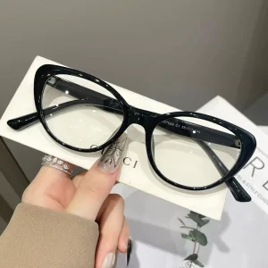 Trendy TR90 Eyeglass Frame Women Eyeglasses Can Be Accompanied by Myopia New Design Anti Blue Light Glasses