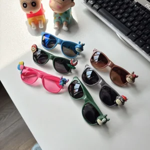 UV400 Cartoon Frame Kids Sunglasses for Teenagers and Children