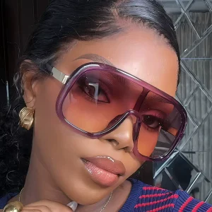 UV400 One-Piece Large Frame Sunglasses for Women