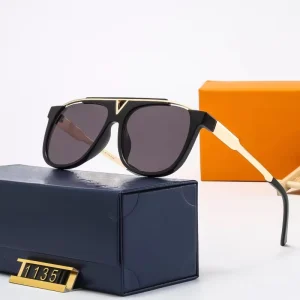 Unisex UV400 Full Rim Square Frame Sunglasses for Outdoor Activities