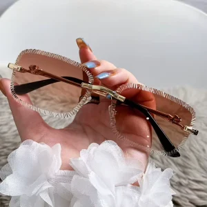 Vintage Fashion Rimless Square Diamond Sunglasses Women and Men Luxury Brand Designer Sun Glasses Metal Punk Popular Shades
