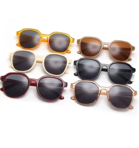 Women’s Round Frame Sunglasses with Mirror Optical Lenses and PC Frame