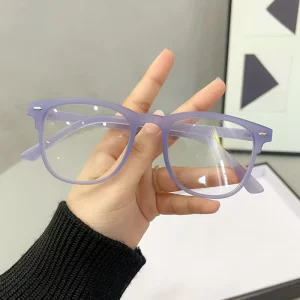 Women’s and Men’s Eyeglass Frames for Myopia and Blue Light Lenses