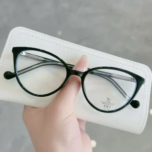 new Cat Eye Frame Fashion Eyeglass Frame Foreign Trade Anti Blue Luminous Element Face Versatile with Myopic Eyeglasses